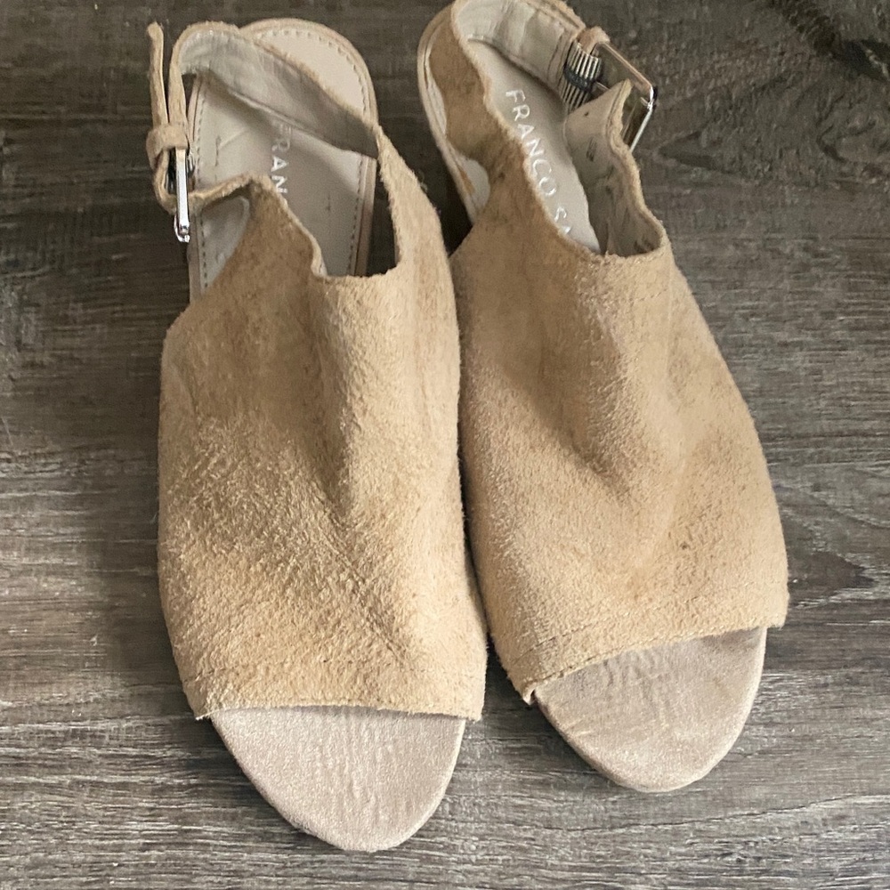 New Franco Sarto Beige Suede Sandals